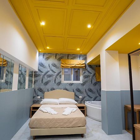 Pc Boutique H, Sea View By Clapa Group Hotel Nápoly Kültér fotó