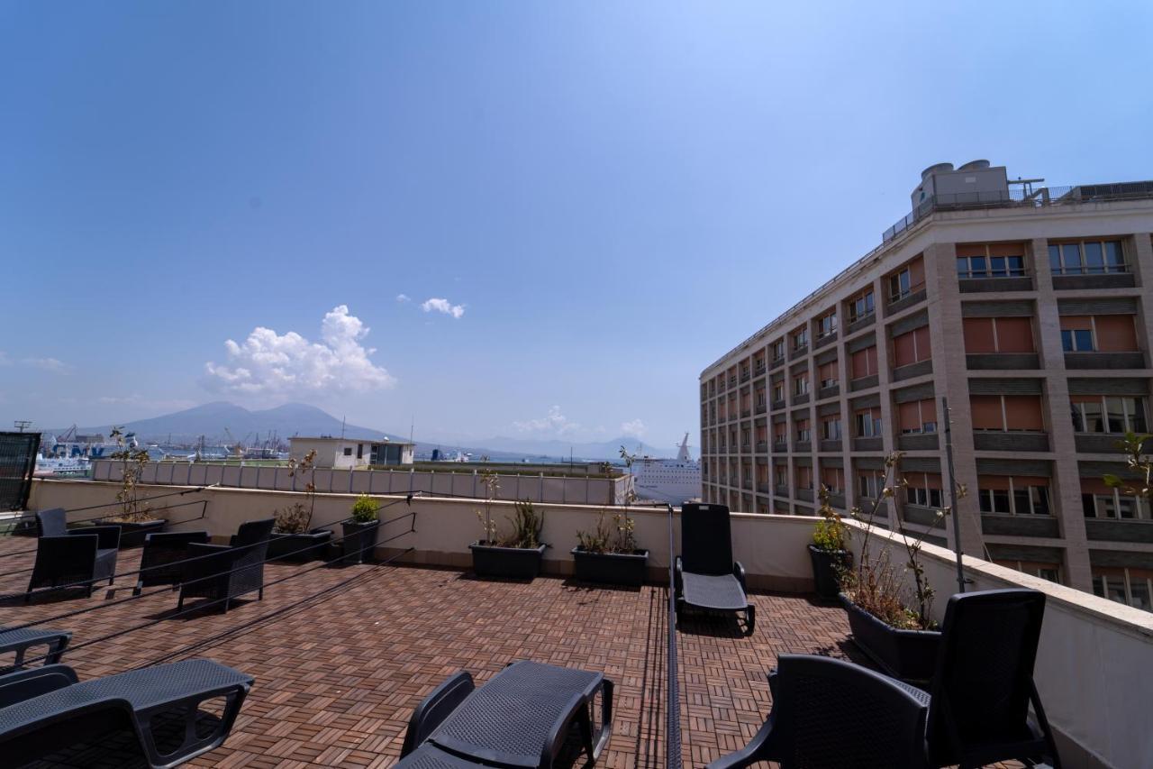 Pc Boutique H, Sea View By Clapa Group Hotel Nápoly Kültér fotó