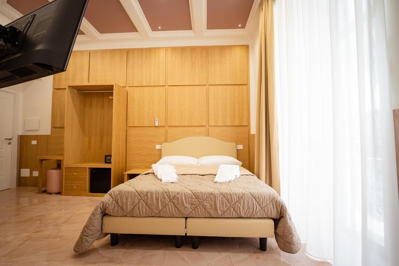 Pc Boutique H, Sea View By Clapa Group Hotel Nápoly Kültér fotó